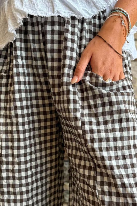 Nonni Gingham Relaxed Barrel Pant Chocolate